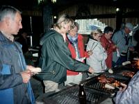 b010_0 Elchwürste grillen